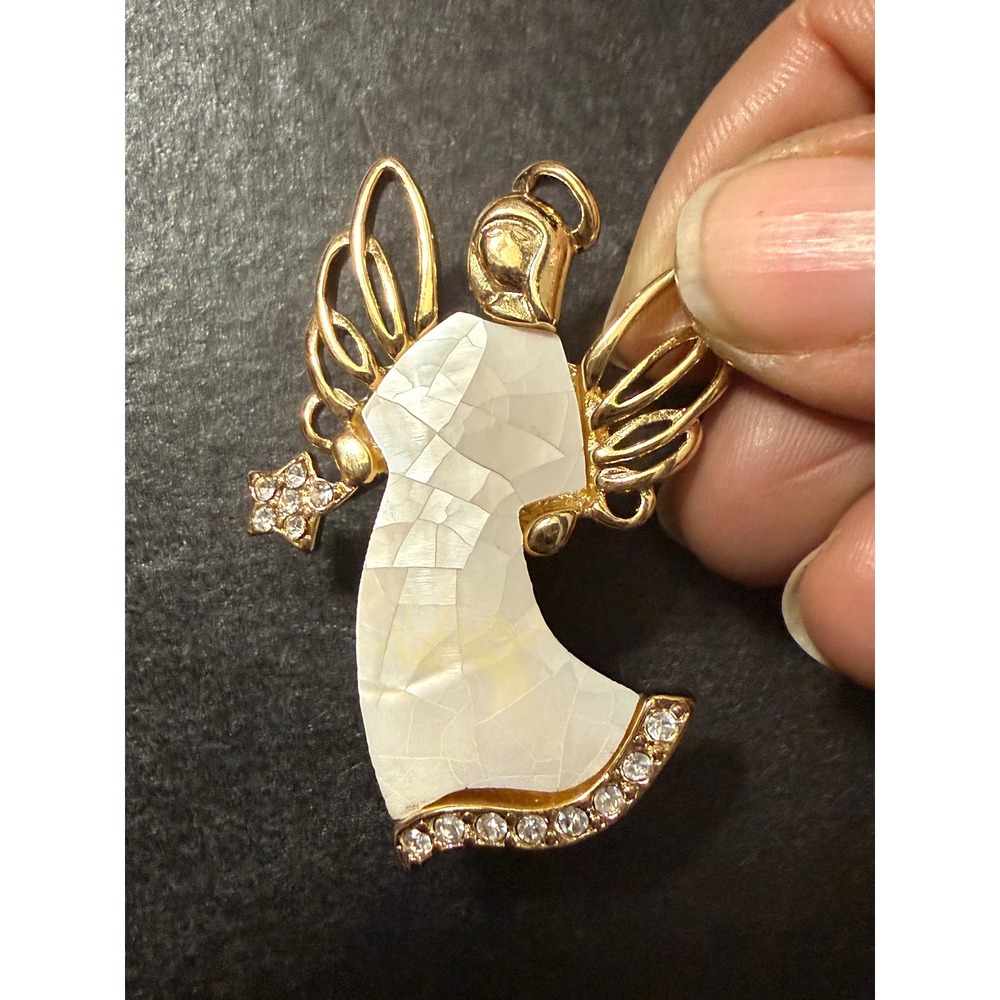Liz clairborne Gold Tone Angel Brooch Pin Mother of Pearl Star Rhinestones